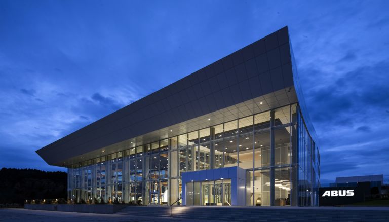 kober-lichtplaner-abus-kranhaus-lichtplanung-1