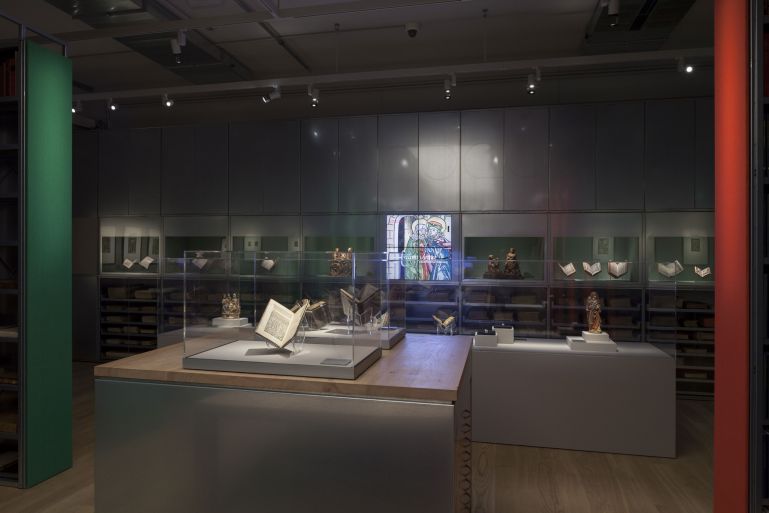 die-heilige-anna-bildform-und-verehrung_henning-rogge_dcm-129361-03