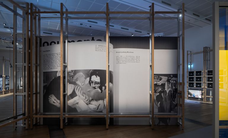 3_noldekritikkuball_draiflessen-collection_doku_0351