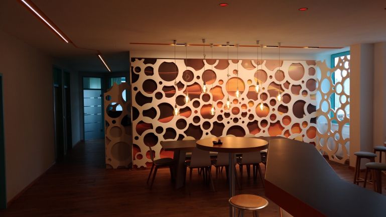 4.insideoutside-architektur-gestaltung-zentralefroschsportreisen-copyright-inhalt-foto-martinaluciamerr