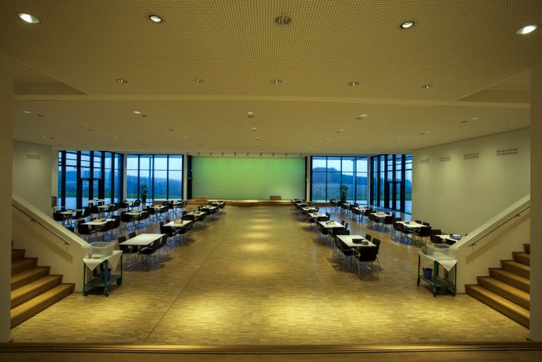 div_121121_01_0079_web_image_web